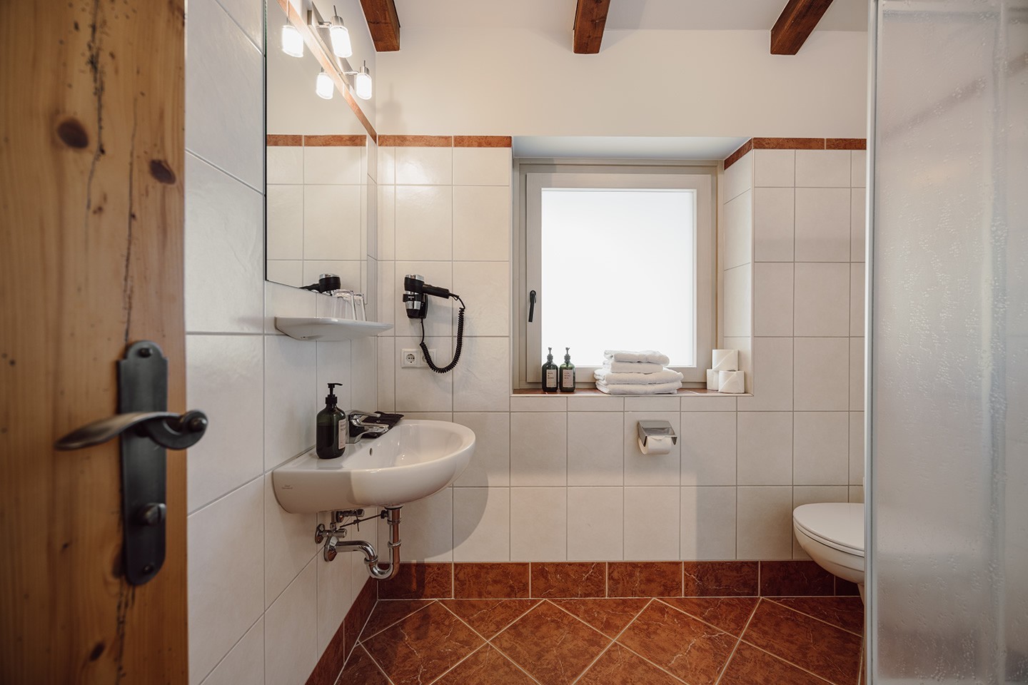 Badezimmer im Apartment Standard mit einem Schlafzimmer
